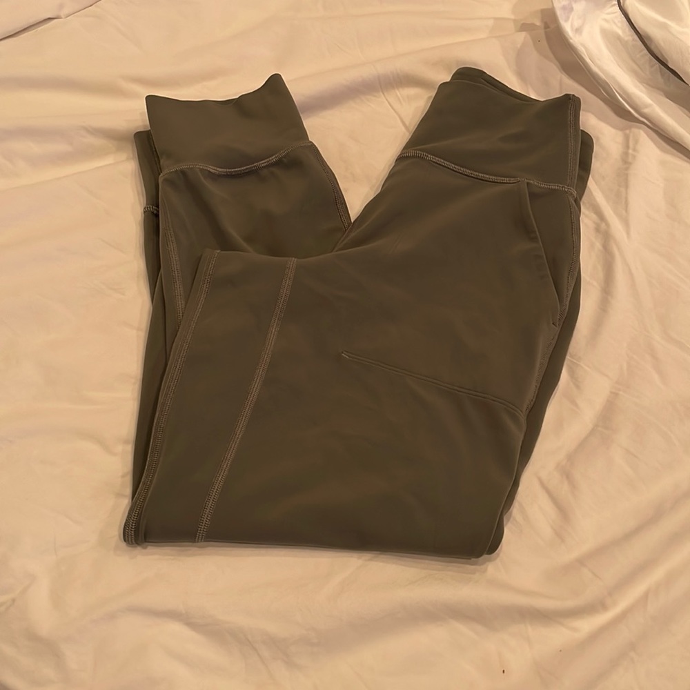 Sage green crop Lulu align joggers
